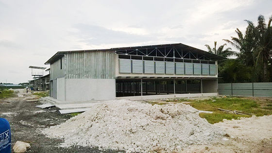 AiSi ASTM Thép nhà gia cầm Thép cấu trúc Nhà gà tùy chỉnh