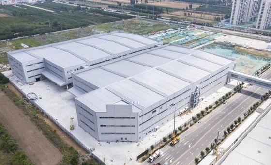 Xưởng chế tạo cấu trúc thép quy mô lớn cho sản xuất công nghiệp